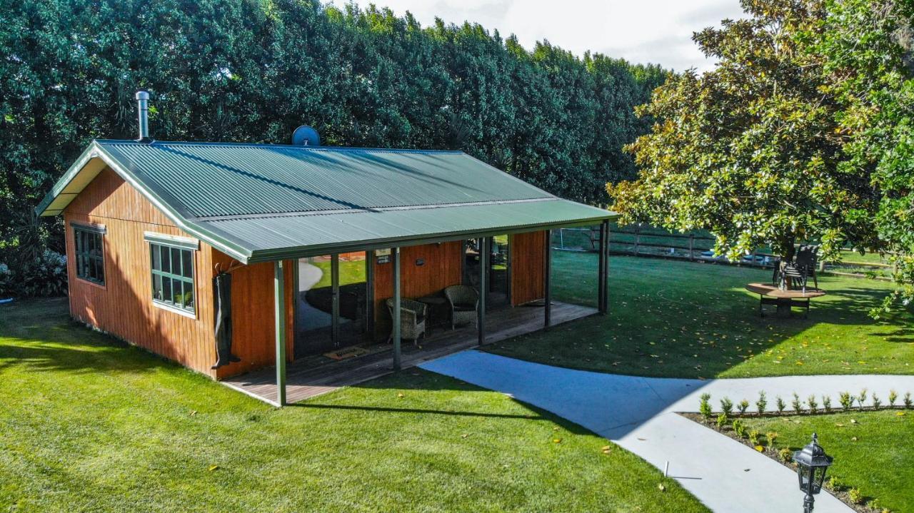 The Jolly Poacher Retreat Blenheim Exterior photo